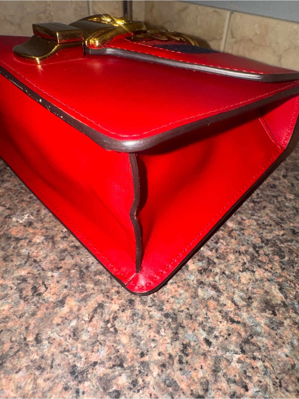 Gucci Sylvie Chain Bag in Hibiscus Red calf skin Leather. ✅AUTHENTIC✅ - Picture 9 of 14